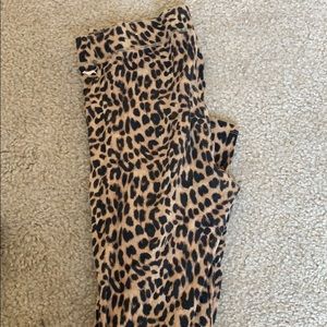 VS PINK Leopard leggings